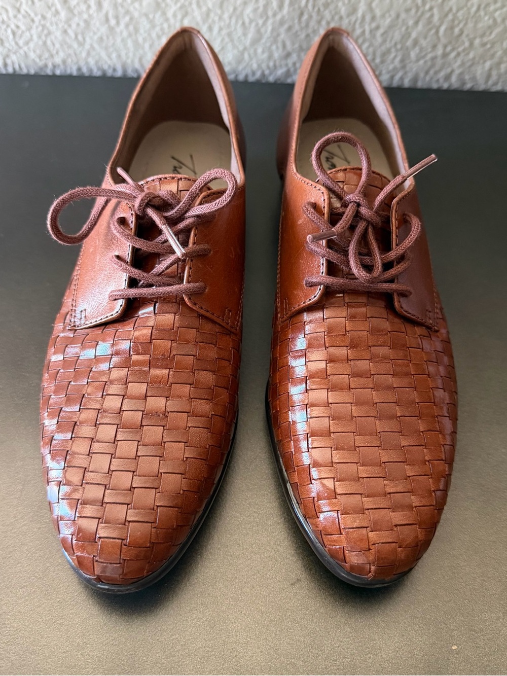 Woven leather oxfords - Picture 3 of 8